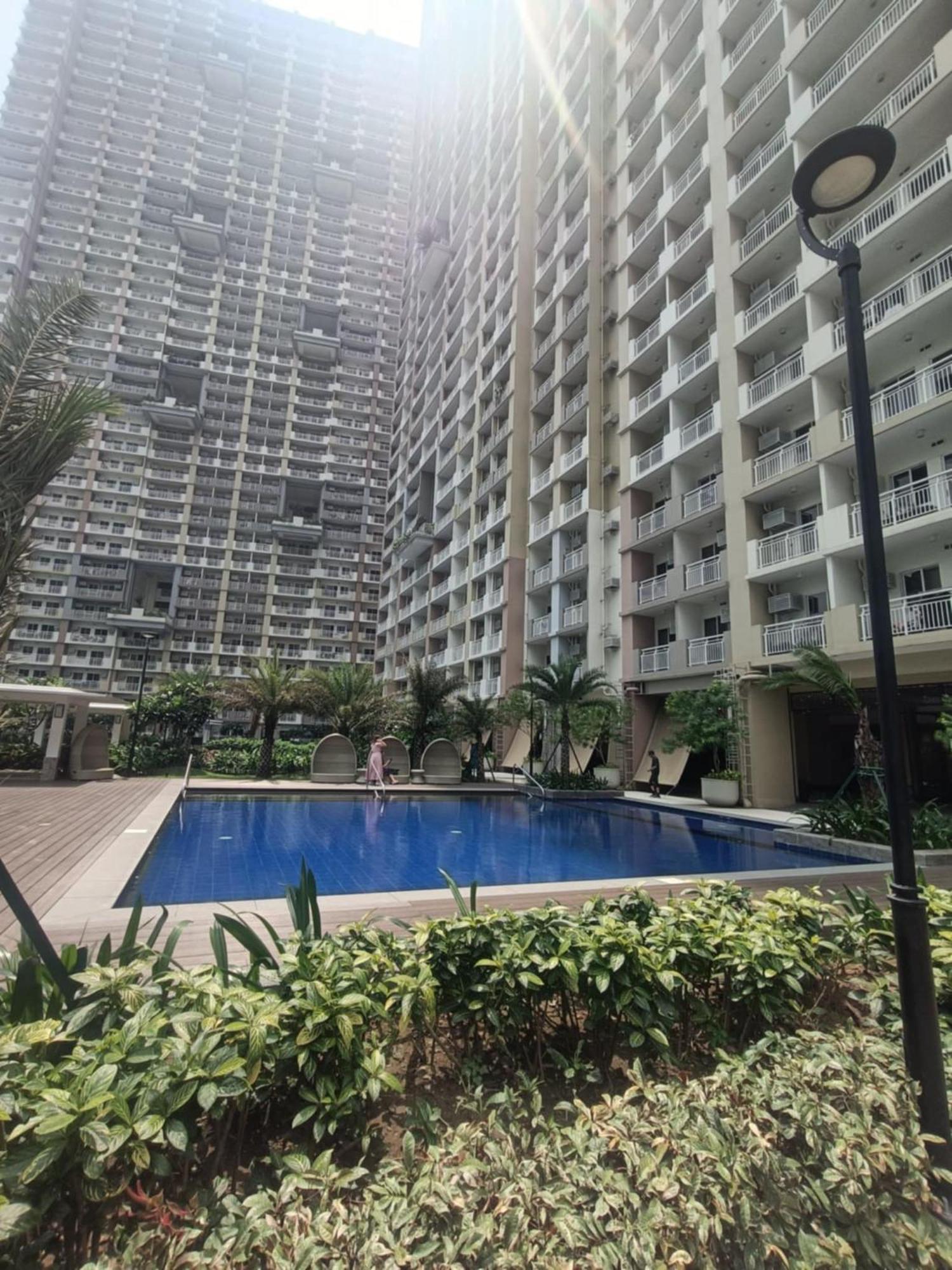Infina Towers Aparthotel Quezon City Exteriör bild