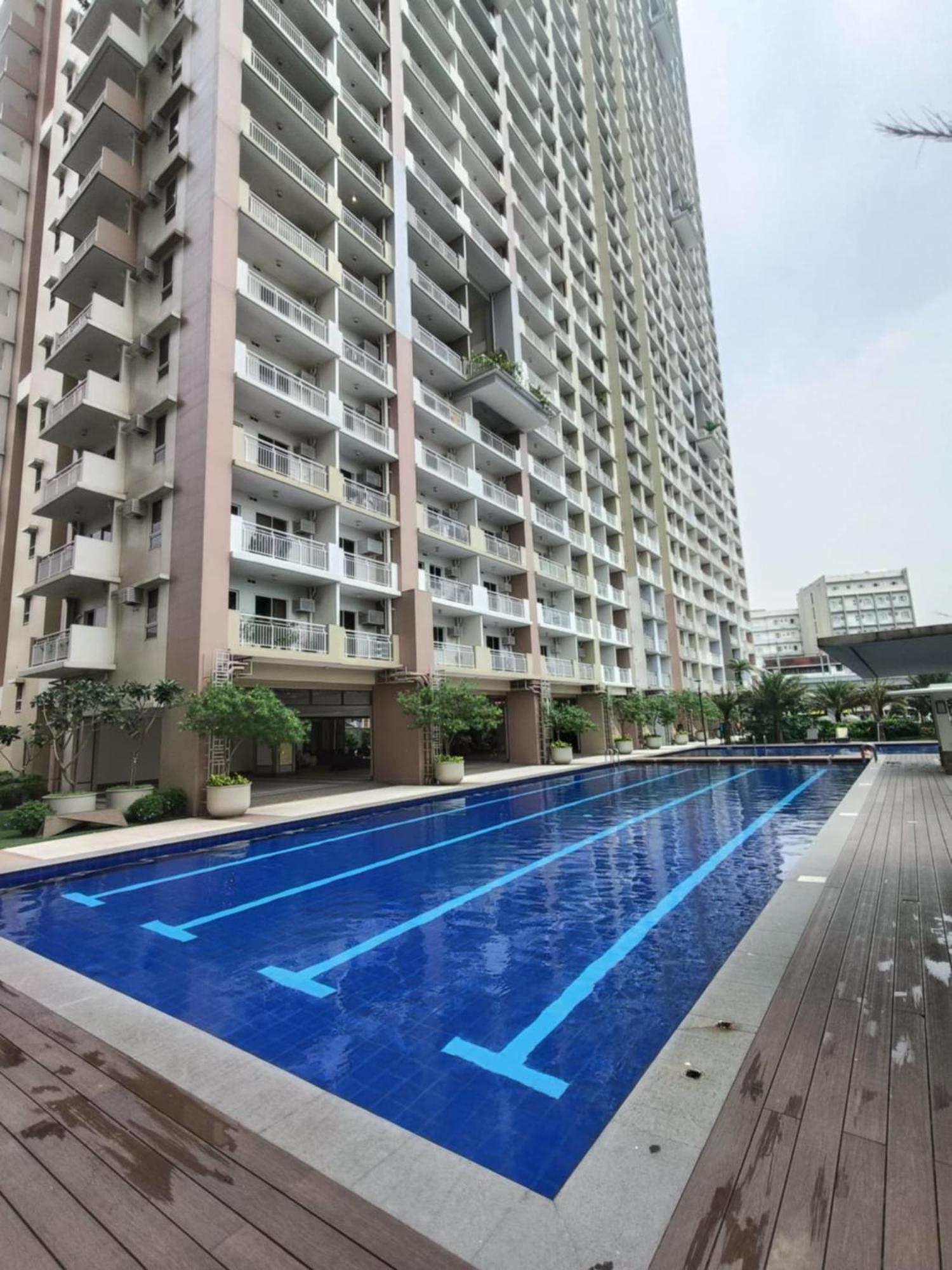 Infina Towers Aparthotel Quezon City Exteriör bild