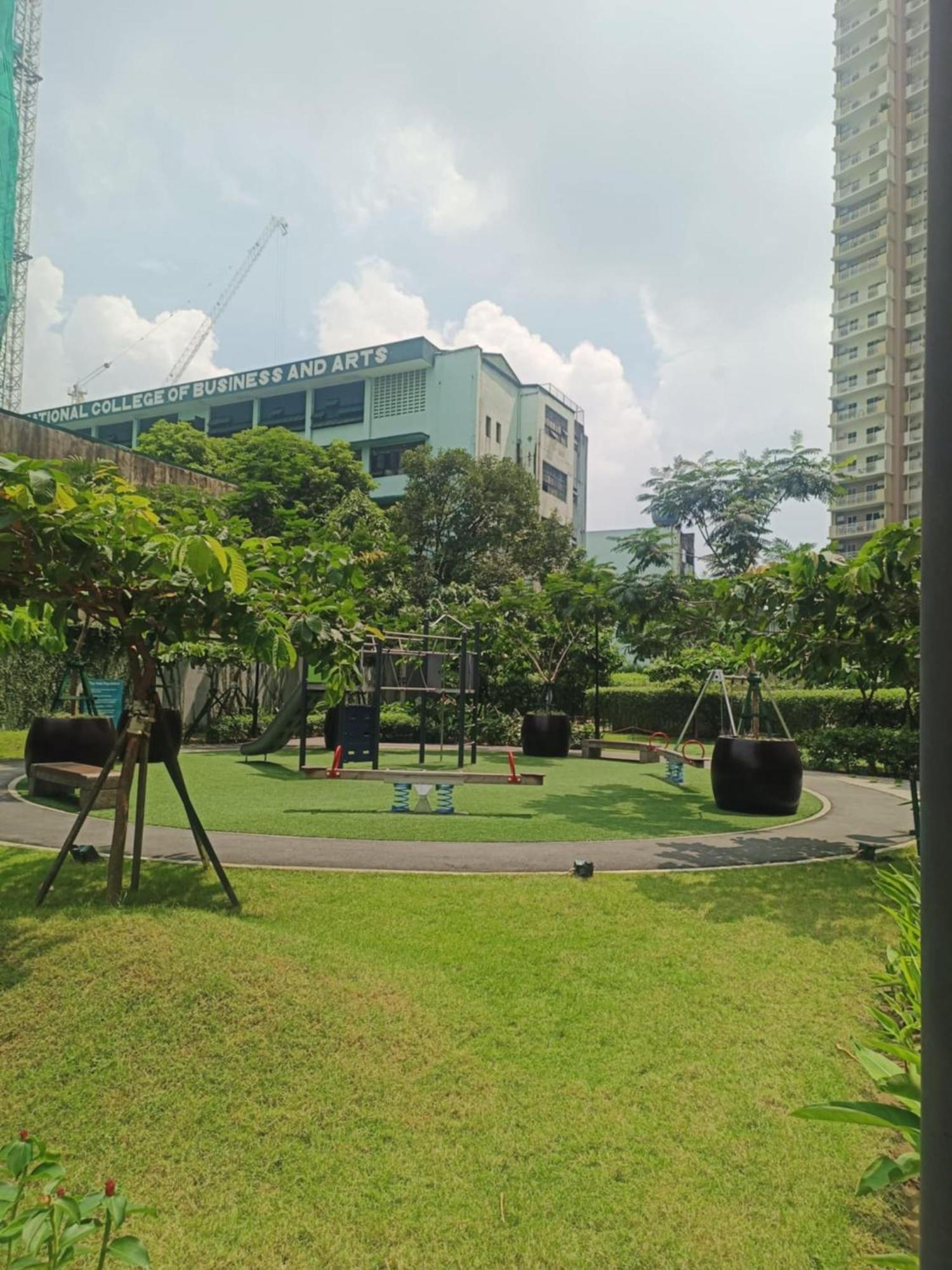 Infina Towers Aparthotel Quezon City Exteriör bild